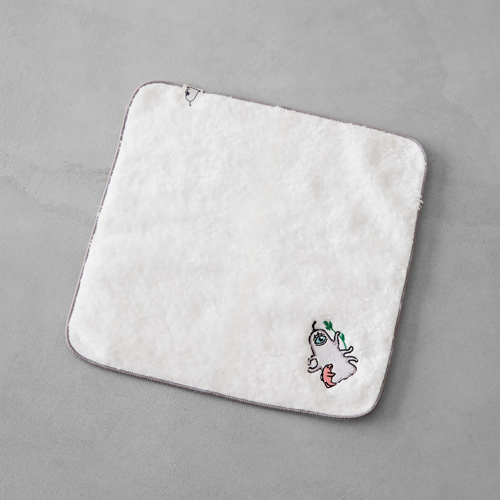 マシュマロタオルハンカチ ひとつめちゃん – ボリス雑貨店