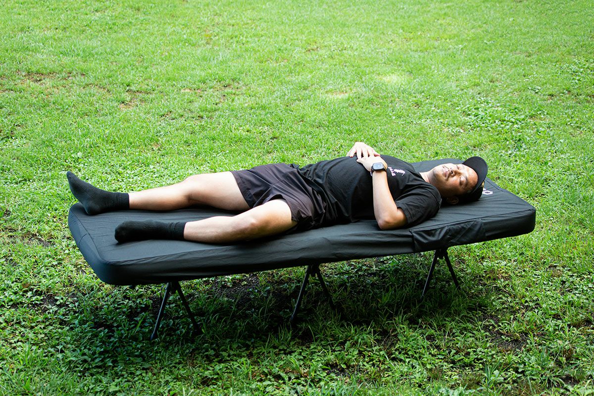 30秒で撤収、設営完了！厚さ10cm！全自動キャンプマット | HILLS FIELD