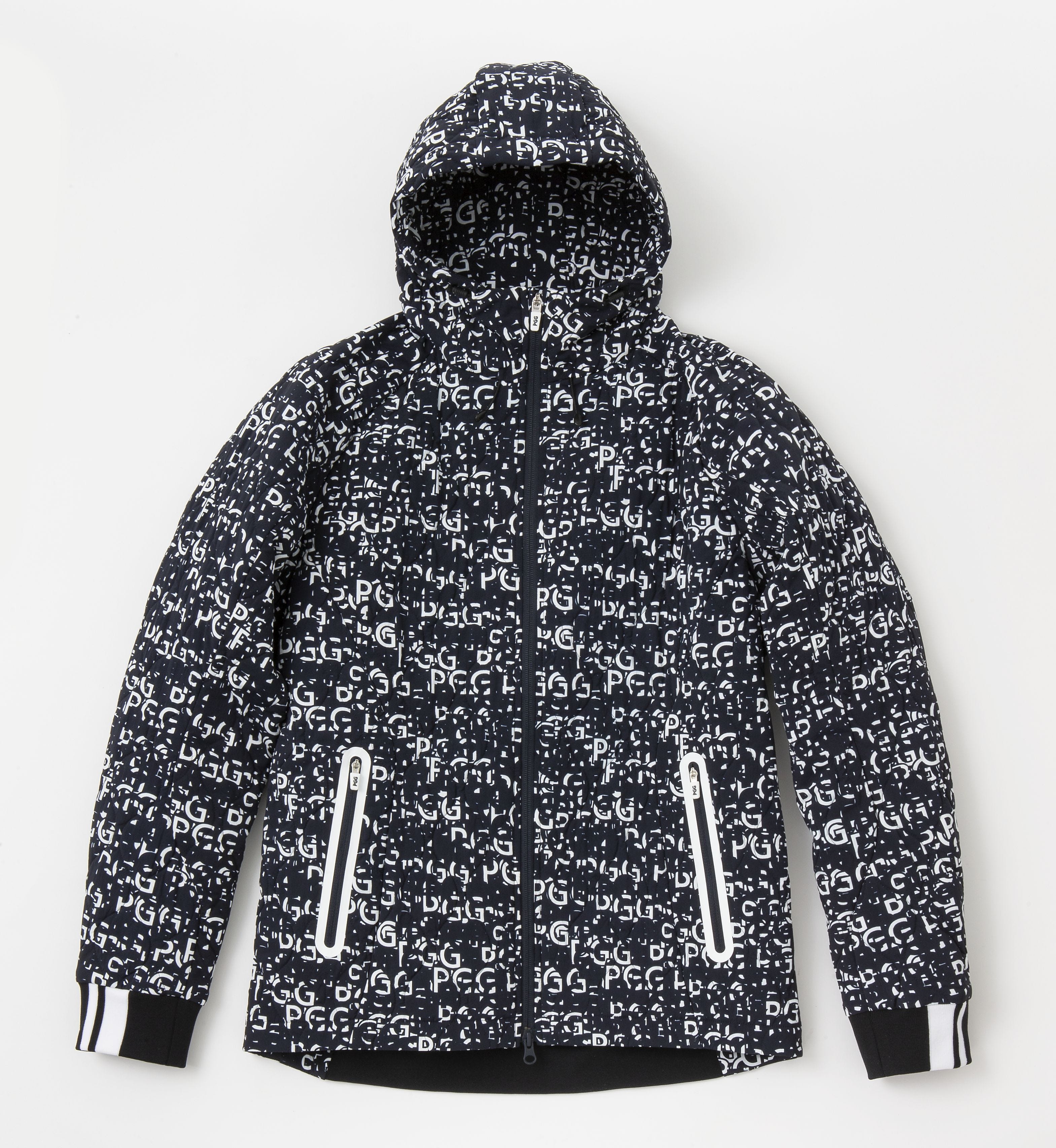 冬ゴルフがもっと楽しくなるウエアが豊富！ 機能性と美しさを兼備する