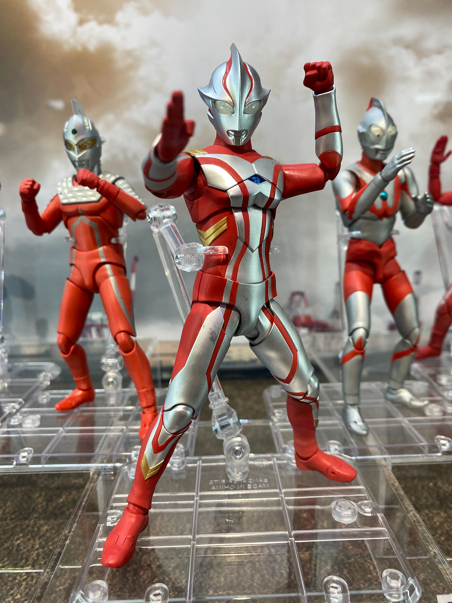 SHF15】ウルトラ兄弟たちとともに展示。「S.H.Figuarts ウルトラマン
