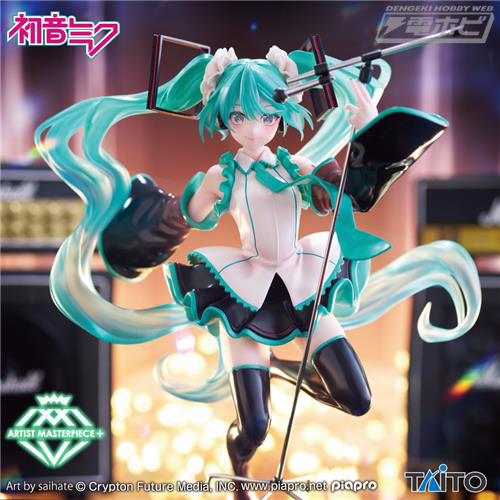 初音ミク』マイクスタンドを片手にステージに立つ姿でプライズ