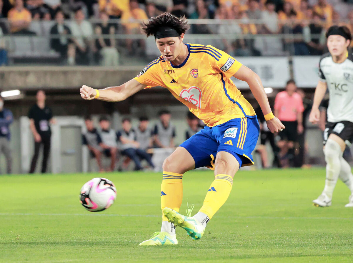 J2仙台 MF相良竜之介とDF菅田真啓がネットを揺らし、今季初の3