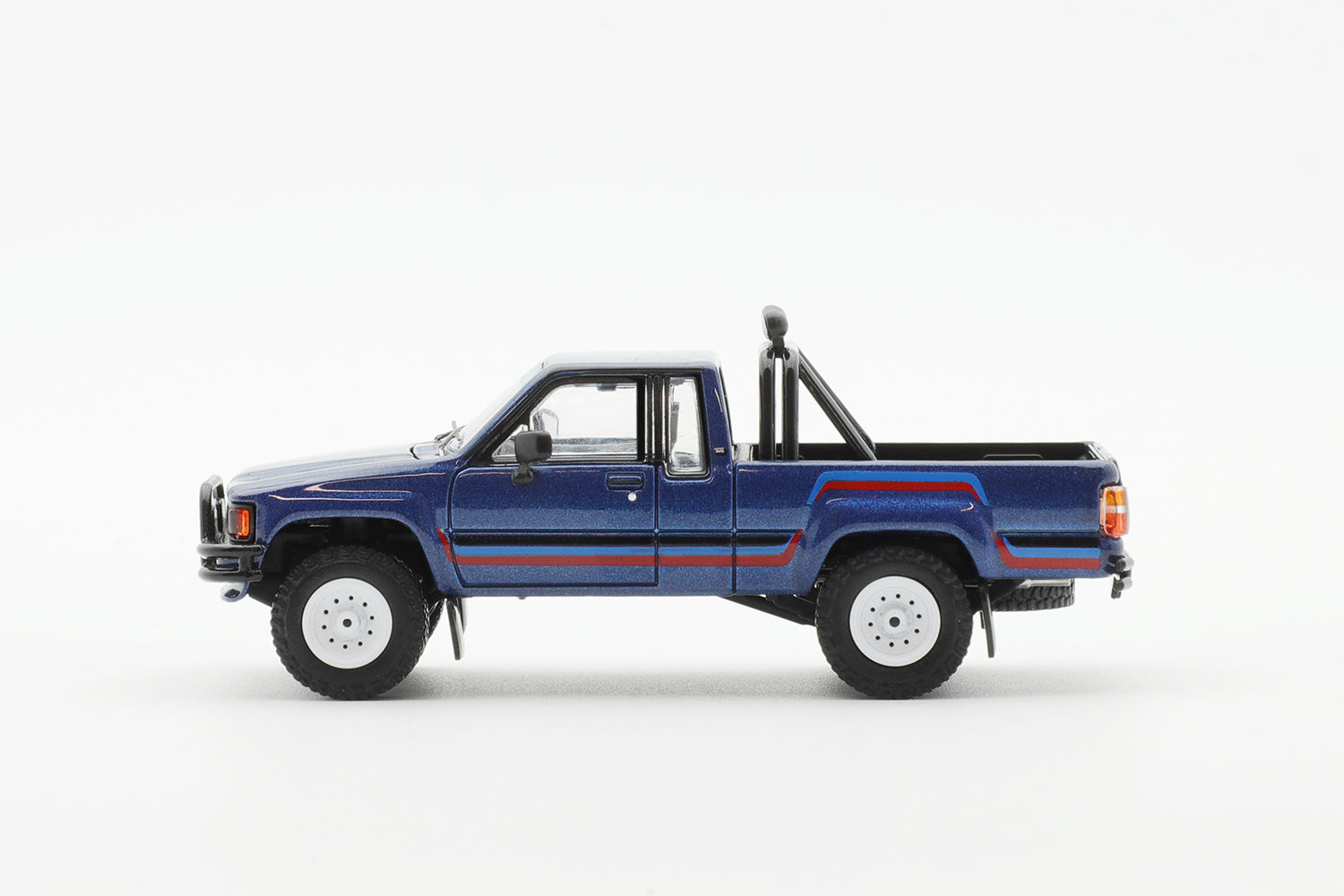 GCD 1:64 Toyota Hilux SR5 XTRA Cab -LHD BLUE KS-062-398 – Horizon