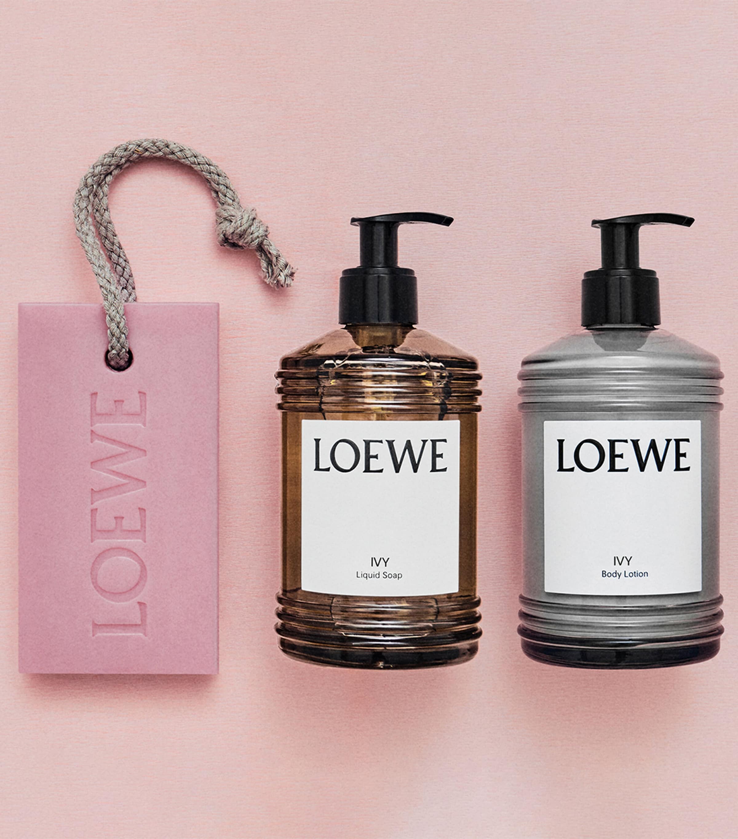 LOEWE Ivy Liquid Soap (360ml) | Harrods UK