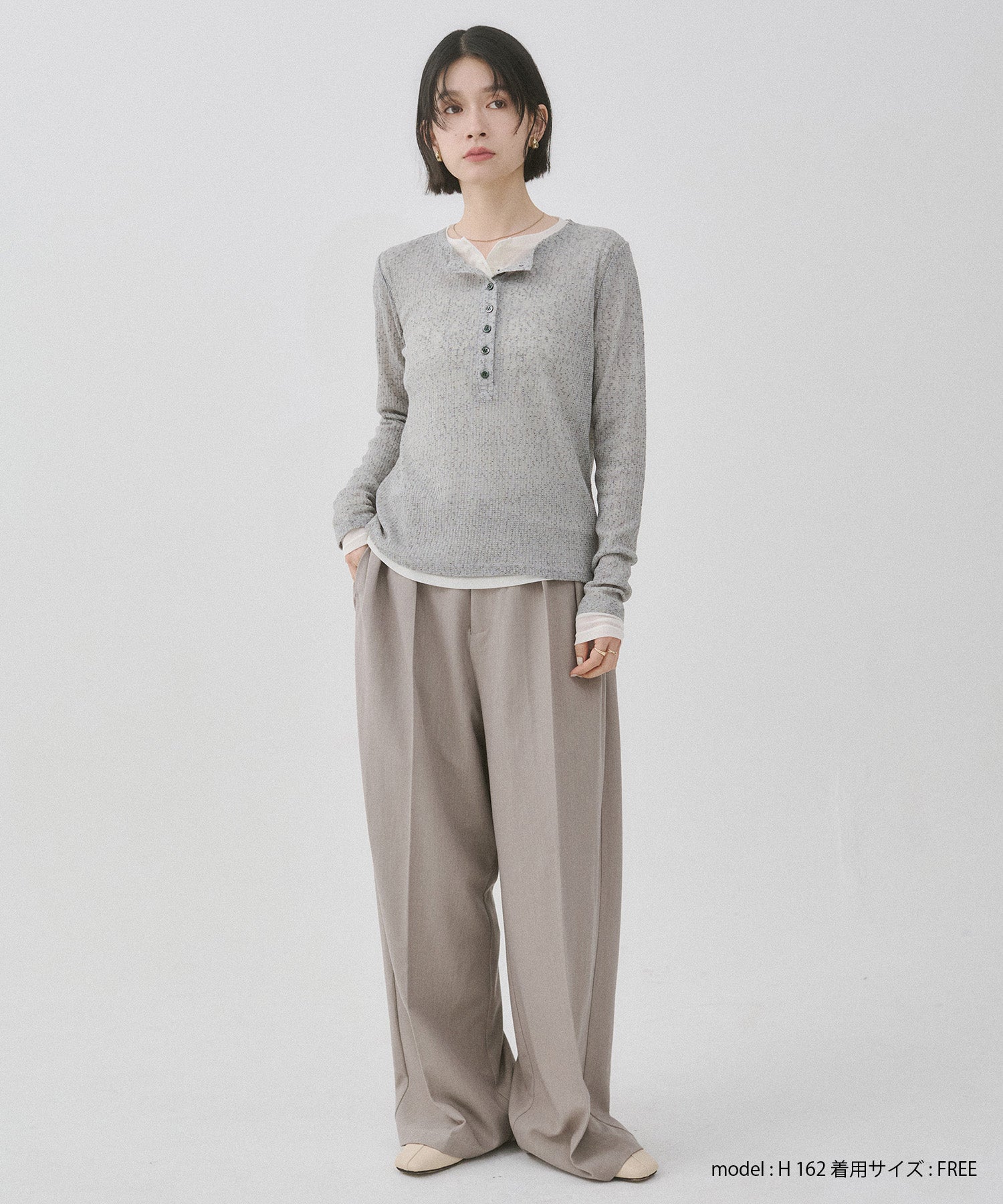 ポリレーヨン タックパンツ