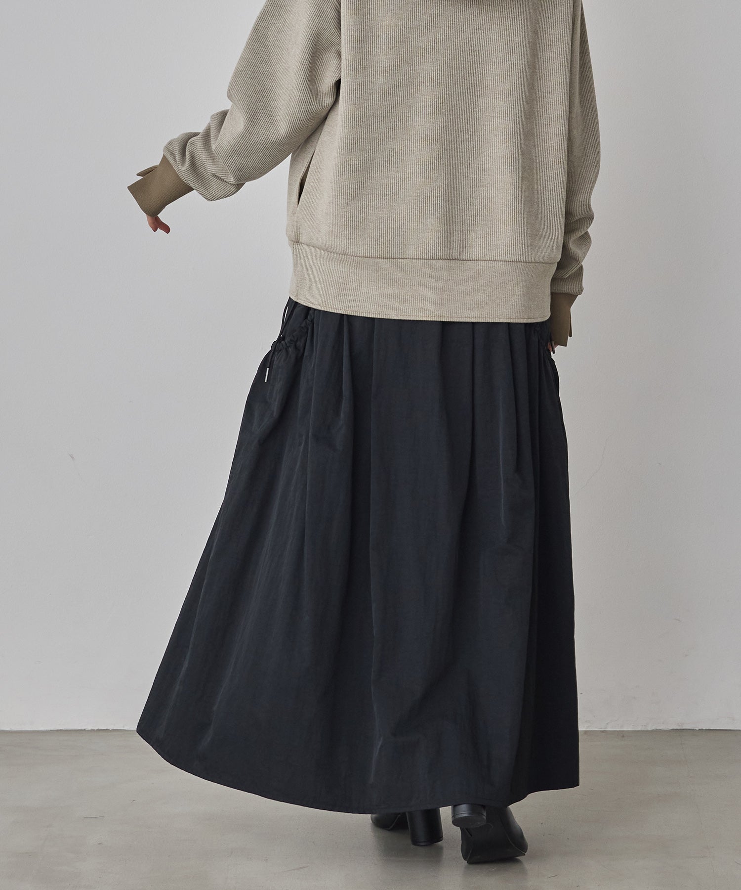 ナイロン デザインフレアスカート