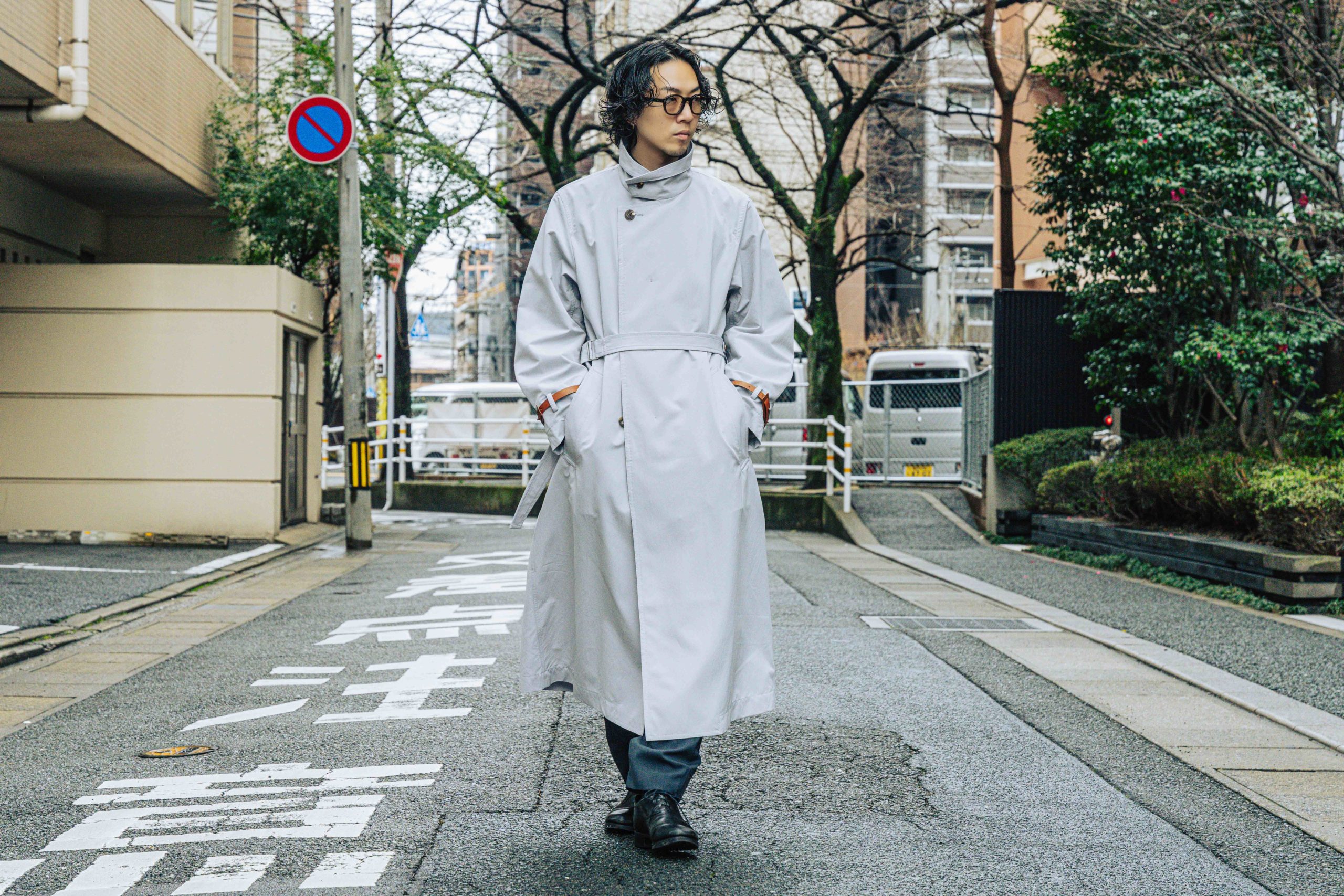 イレニサのスタンドカラーコート | HUES 福岡セレクトショップ