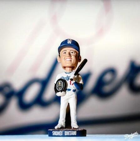 大谷翔平のボブルヘッド人形 ドジャースが太っ腹対応 今年は全入場者へ