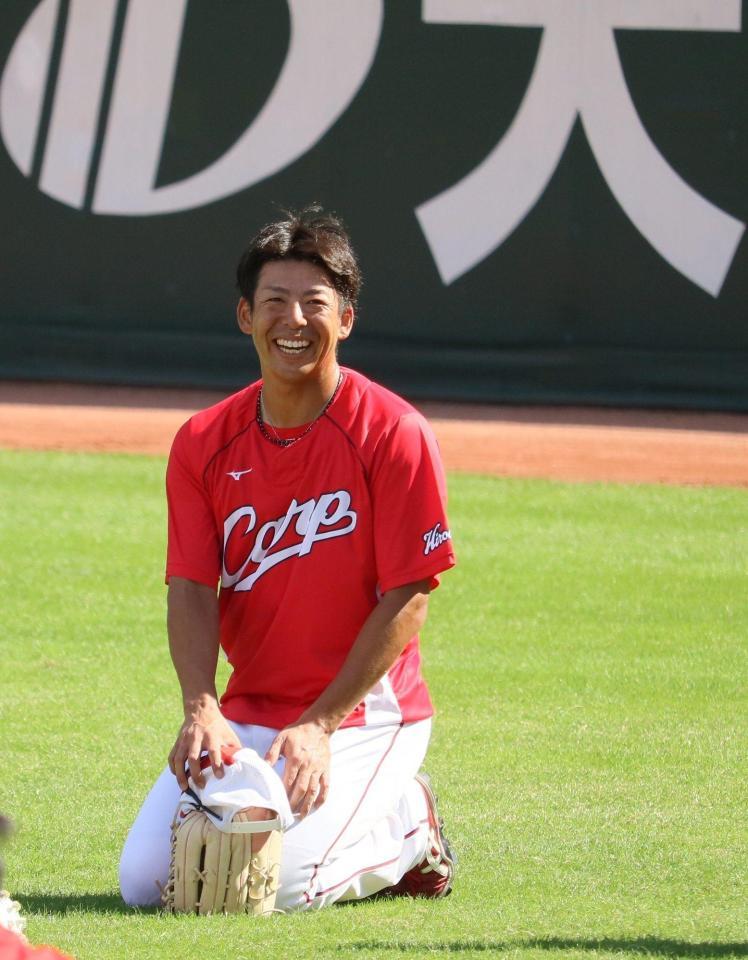 靴べらバット広島カープ野間峻祥選手2022年シーズン使用