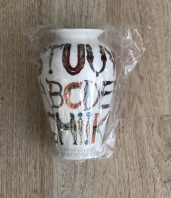 Supreme alphabet vase s/s 18 White | eBay