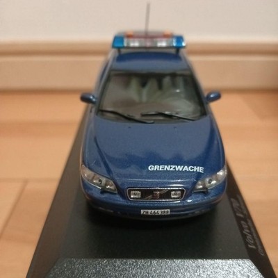 Minichamps Volvo V70 Grenzwache Schweiz 1:43 Scale Limited Edition