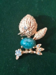Vogue Brooch | eBay
