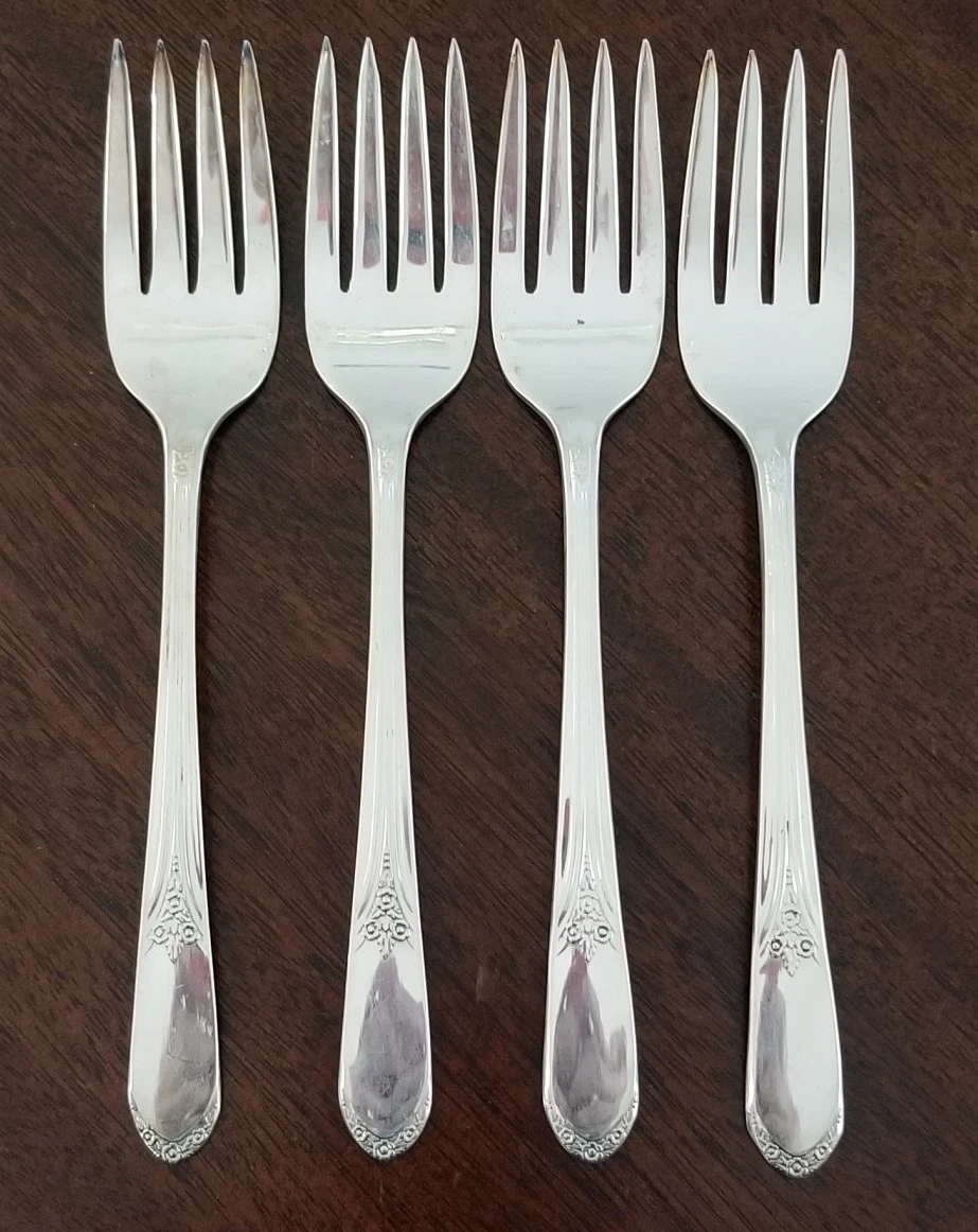 Wm. Rogers & Son Mid-Century Modern 1900-1940 Silver Antiques for