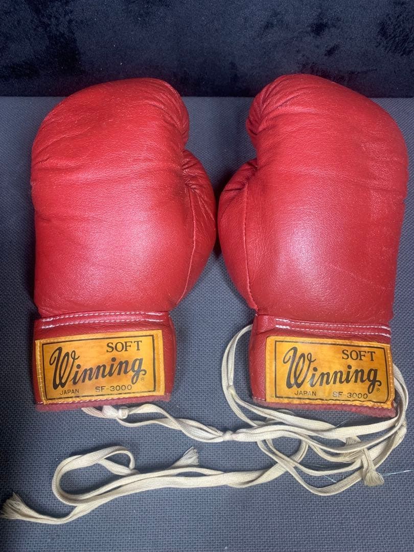 Winning Boxing Gloves SF-3000 Red Leather Used Japan Rare Vintage