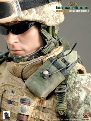 1/6 scale USMC Three Infantry Battalion - M249 SAW Gunner - MINT