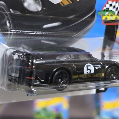 2025 HOT WHEELS PORSCHE 911 GT3 BLACK Series HW RACE DAY SHORT