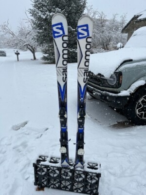 Salomon XDrive 150cm Womens or Teen Beginner/Intermediate Skis w