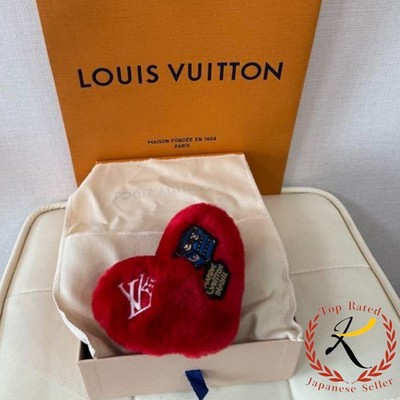 Louis Vuitton LV Lucky Heart Bag Charm M03171 Key Pouch Nigo