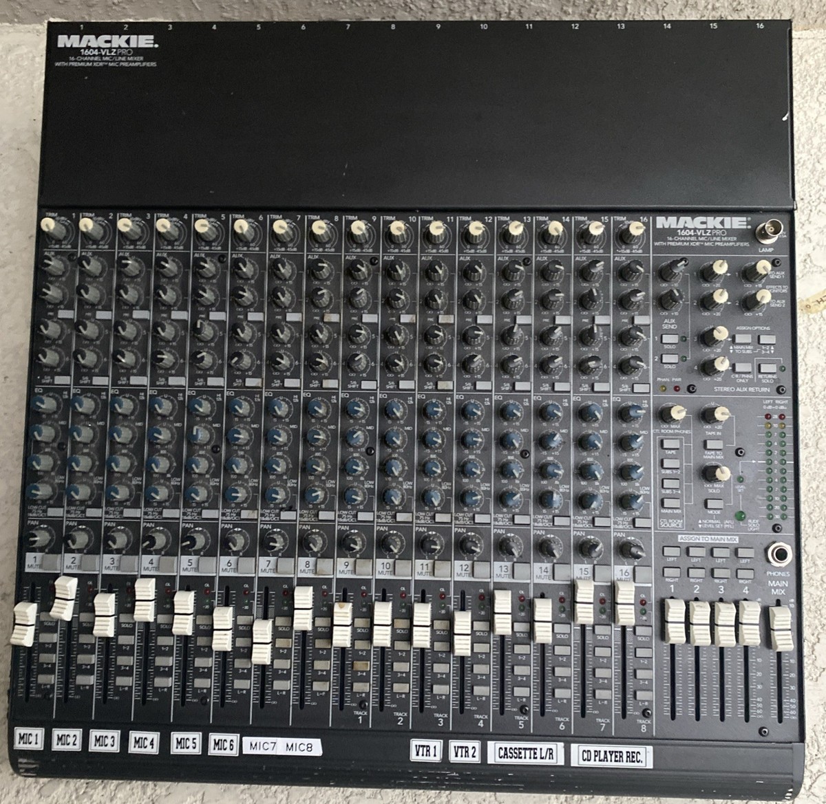 Mackie 1604-VLZ PRO 16 Channel Mic Line Mixer | eBay