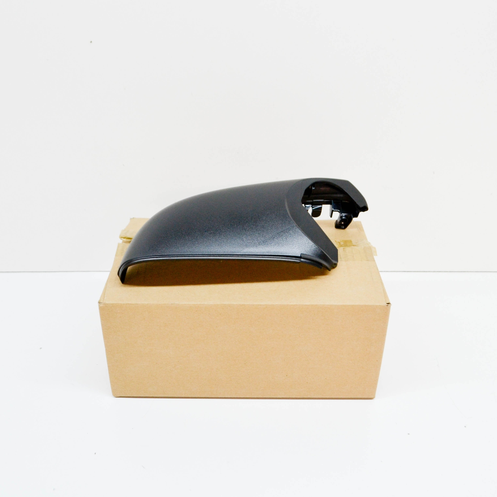 New BMW 2 GT F46 Front Right Door Mirror Lower Trim 51167386572 NO