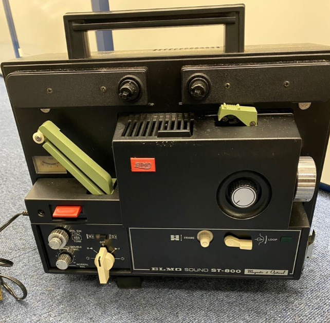 Original box ELMO ST-800 8mm Sound Video Projector Power check