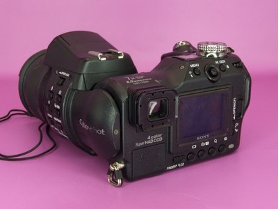 Sony Cyber-Shot DSC-F828 8.0MP 7X Zoom Super HAD CCD Digital