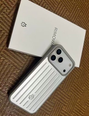 RIMOWA シルバー iPhone17Pro Maxケース RIMOWA iPhone17Pro Max用