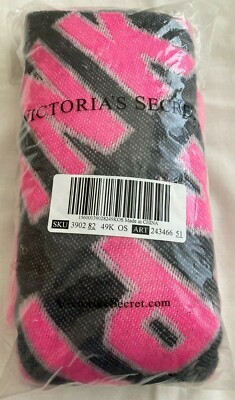 Victoria's Secret VS Pink Blanket Fringe Scarf Pink Logo NEW