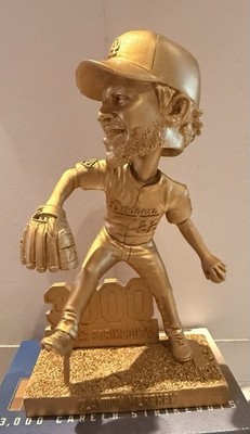 ロ*オ様 希少ゴールド カーショー 3000奪三振 ボブルヘッド Clayton