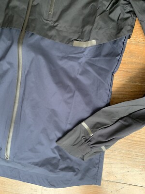 On Weather Running Jacket - Women's Extra Small XS ~ $240.00 Navy