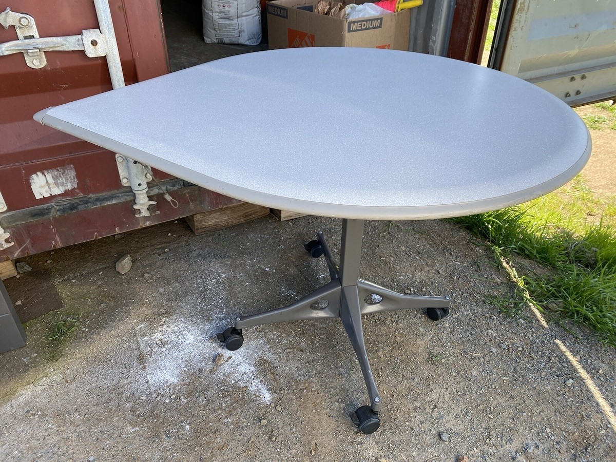 Vintage Herman Miller Tear Drop Everywhere Rolling Relay Tables