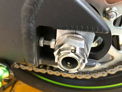 Kawasaki ZX14R 2006-2017 REAR AXLE CASTLE FLANGED NUT TITANIUM