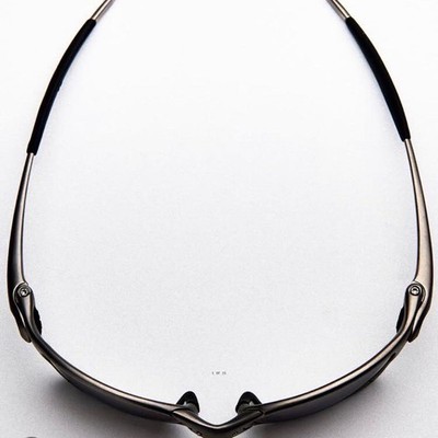 AUTHENTIC Tratvis Scott Oakley MUZM X-Metal Juliet Ruby Polarized