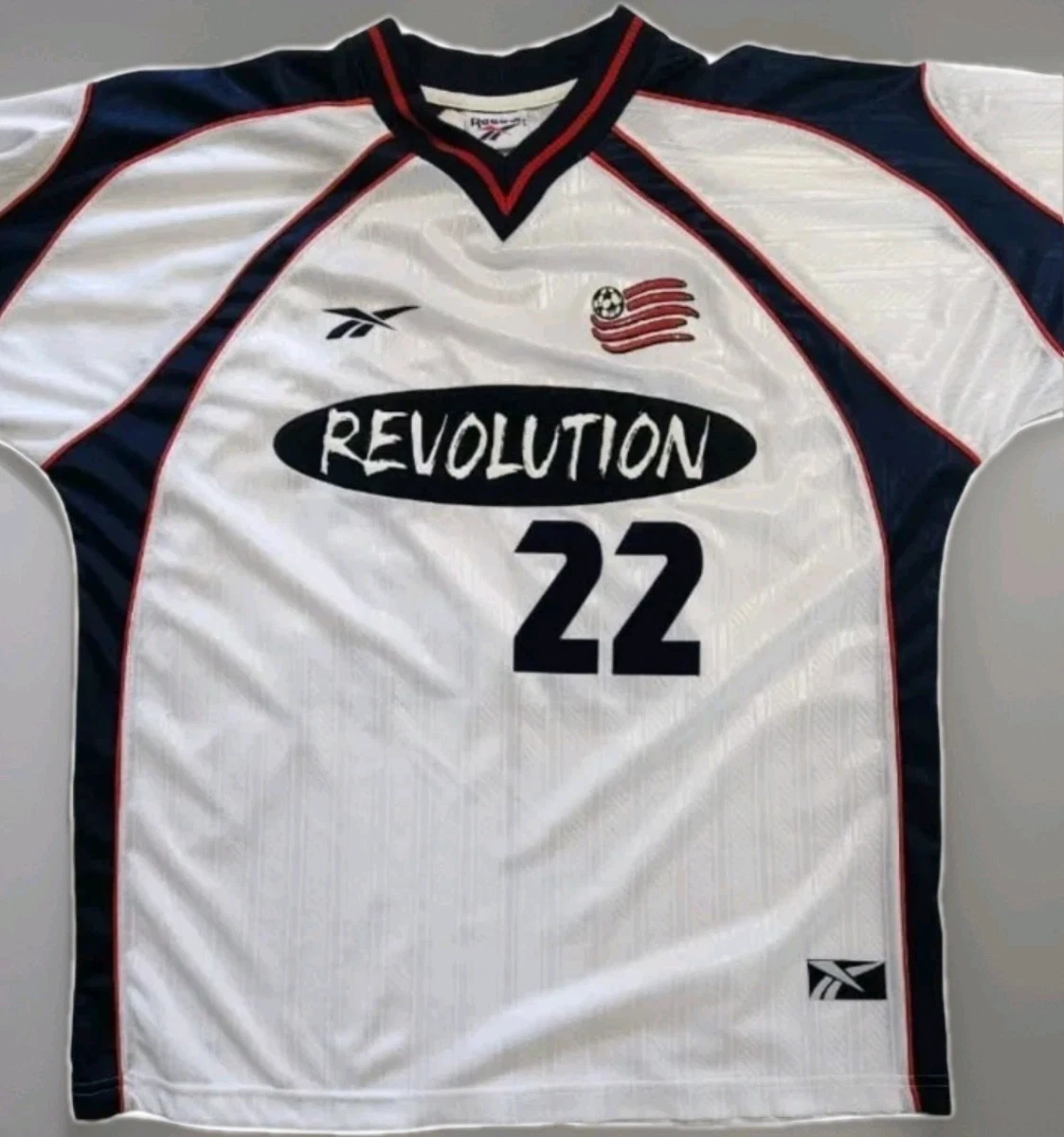 Preços baixos em Camisas de Times Internacionais Reebok New