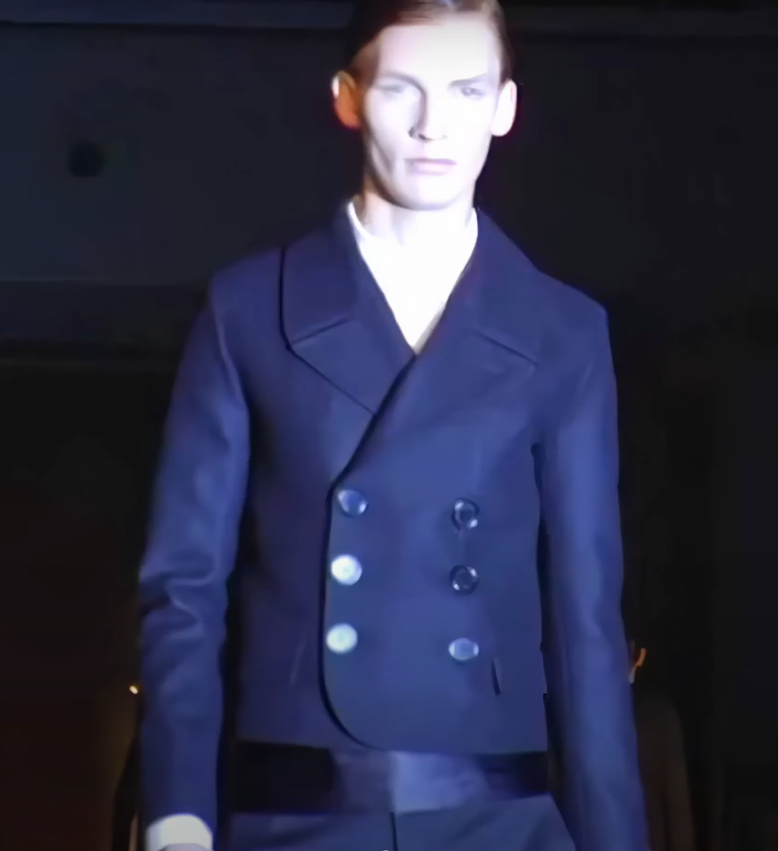 DIOR HOMME Fall Winter 2006/07 Hedi Slimane CROPPED GRAIL RUNWAY