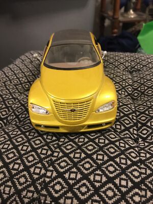 Maisto Chrysler Pronto Cruizer Original Concept PT Cruiser 1:18