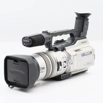 Sony DCR-VX2000 Handycam Camcorder 3 CCD Mini DV Digital Video