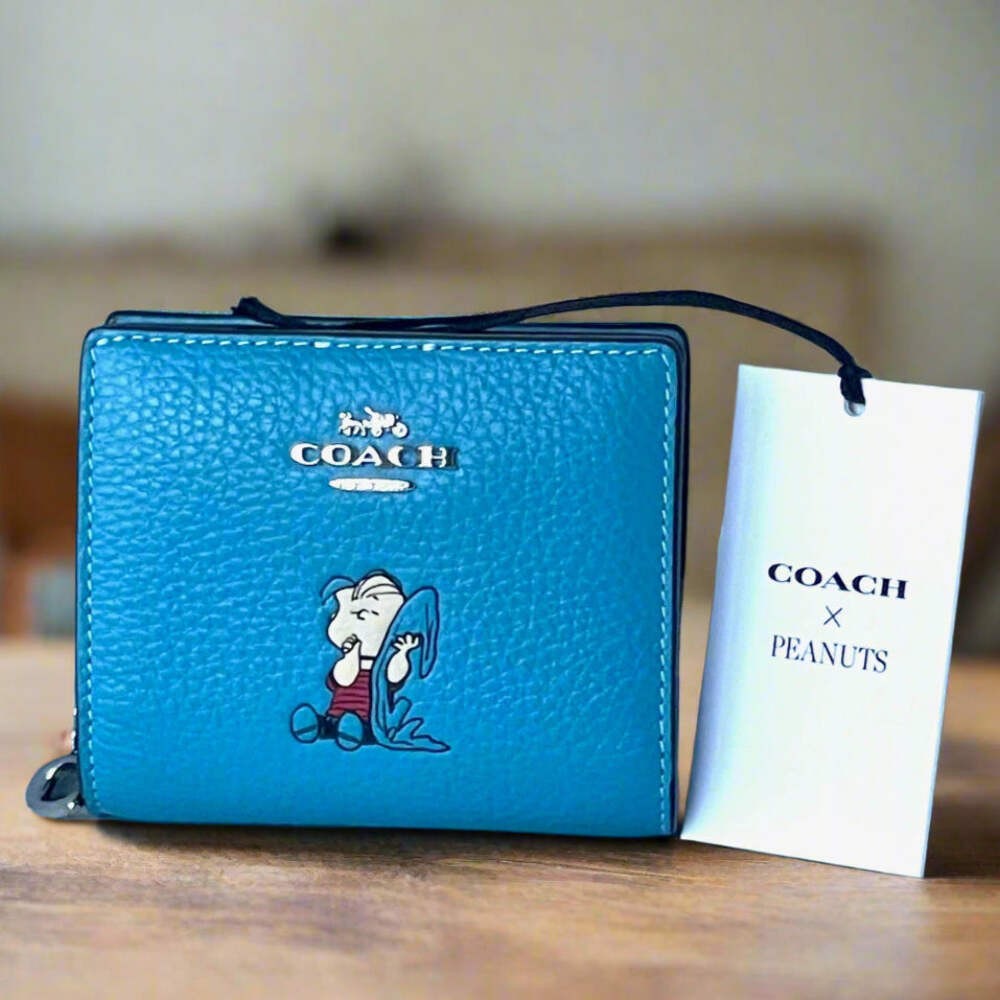 Coach x Peanuts 2025 Snap Wallet Linus CBN91 Snoopy 75th
