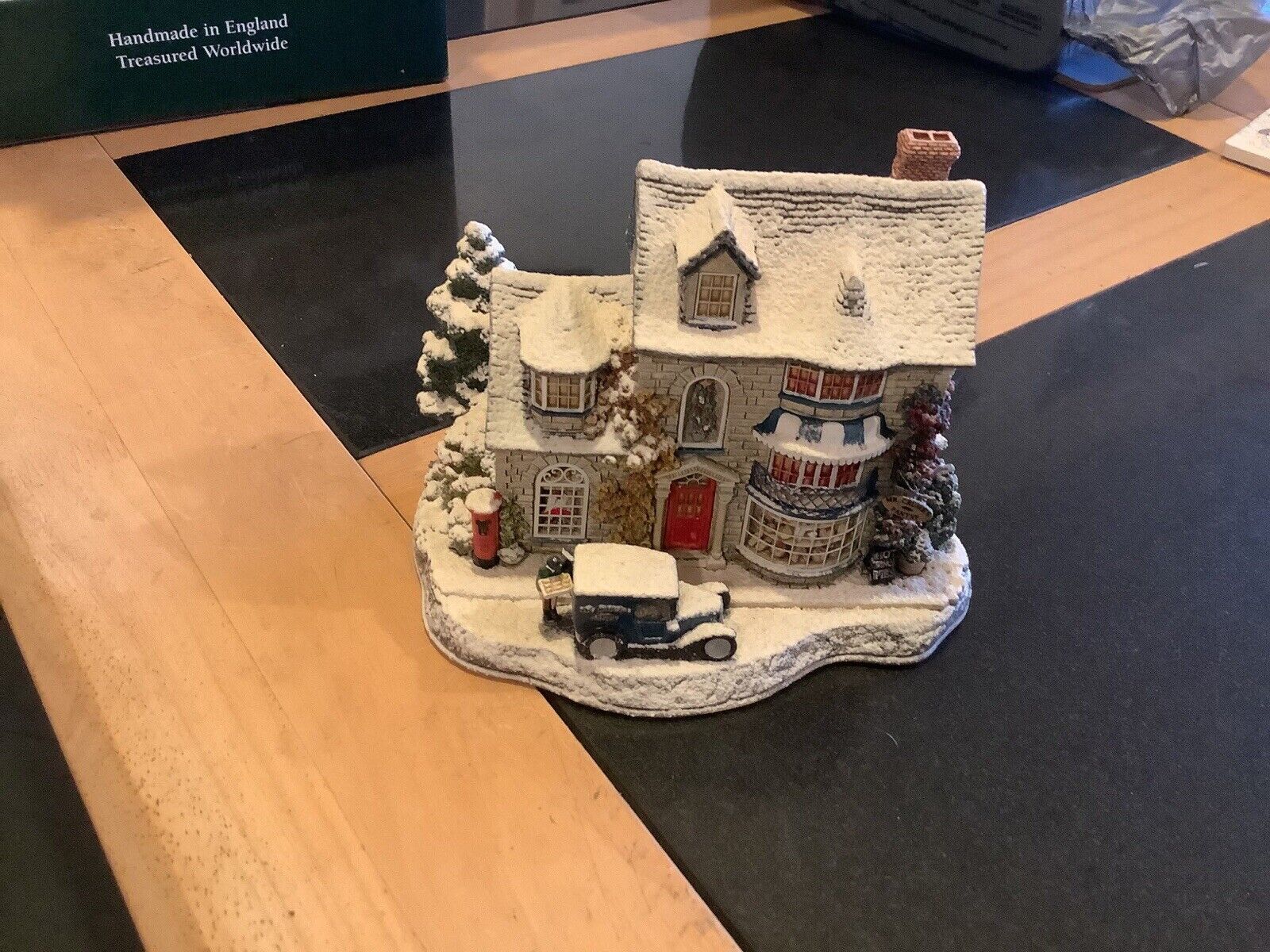 Lilliput Lane - Christmas Cake