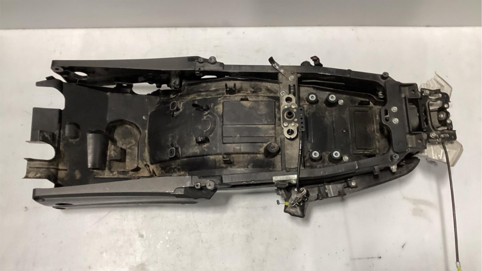 12-23 KAWASAKI NINJA ZX14R ZX14 REAR SUBFRAME SUB FRAME BACK TAIL