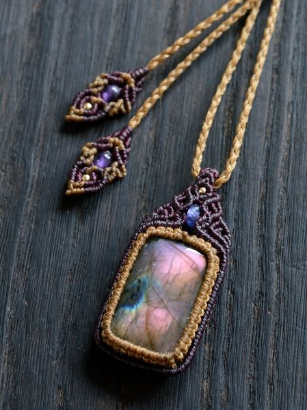 ラブラドライト＆タンザナイト＆アメジスト天然石マクラメ編み
