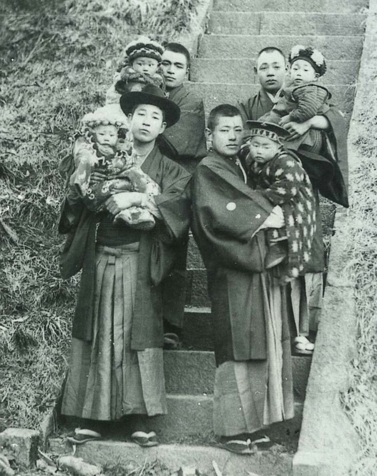 明治44年 ― a photo from ca. Meiji 44 (1911) ― the photo details