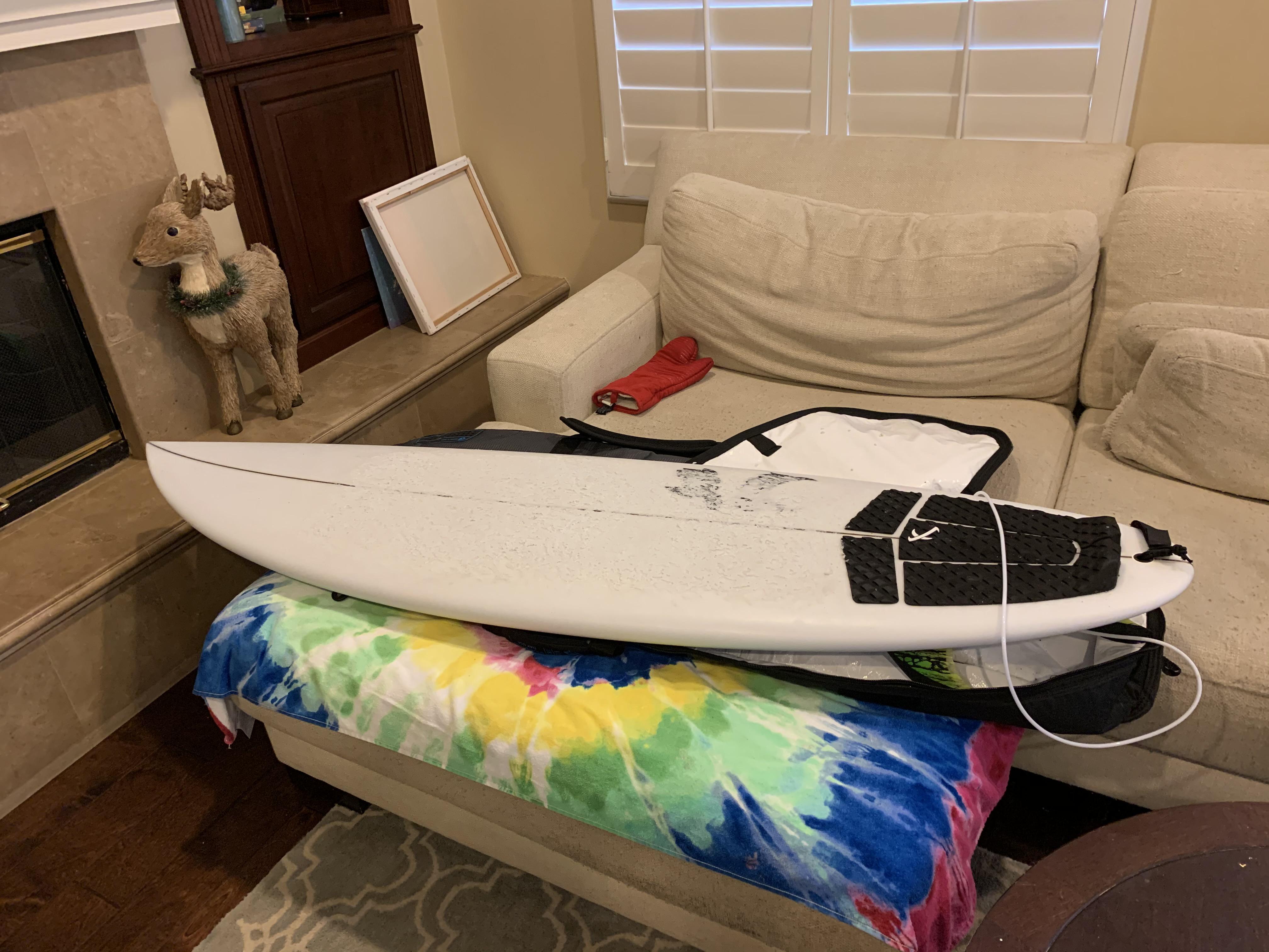 新しい5フィート11インチのLost Quiver Killer、初めての本格的な