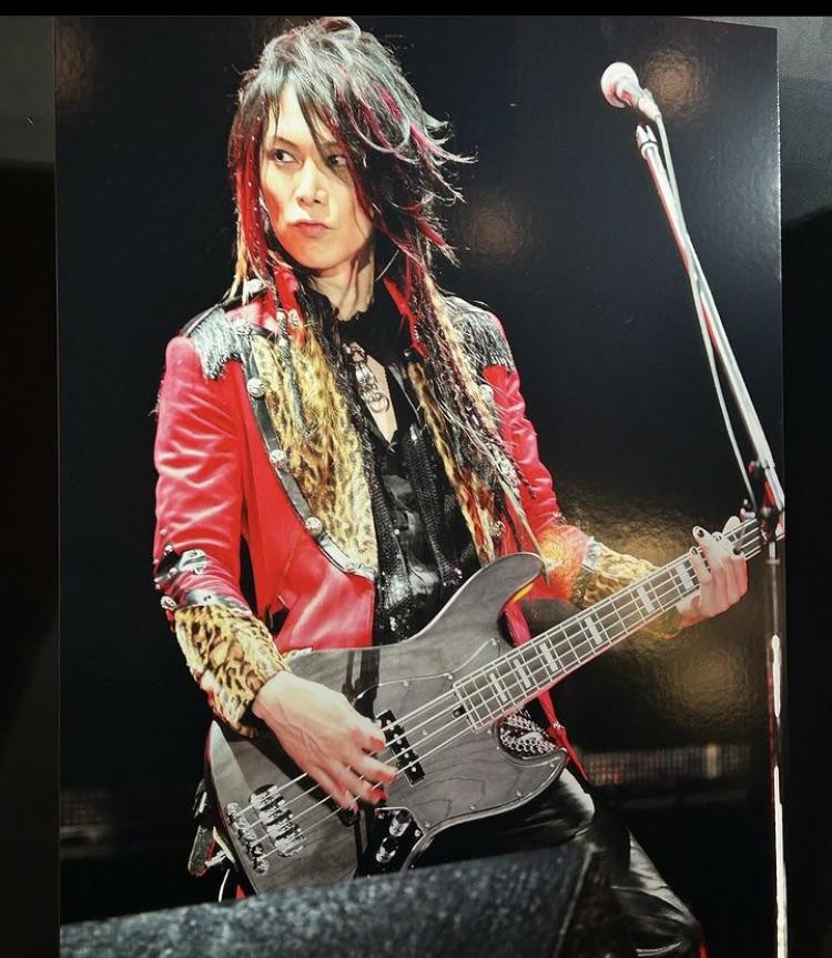 Heath's bass : r/xjapan