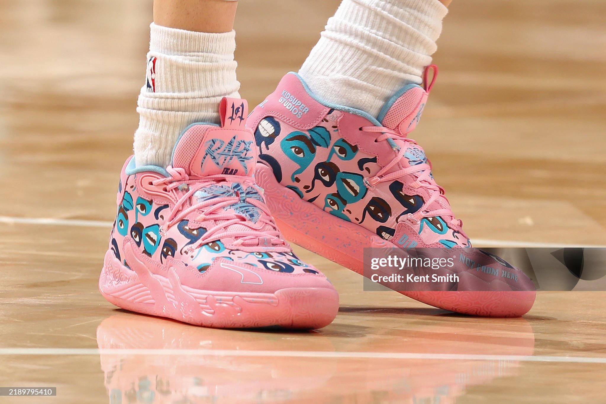 ラメロ・ボール、MB.04を履いてない : r/BBallShoes