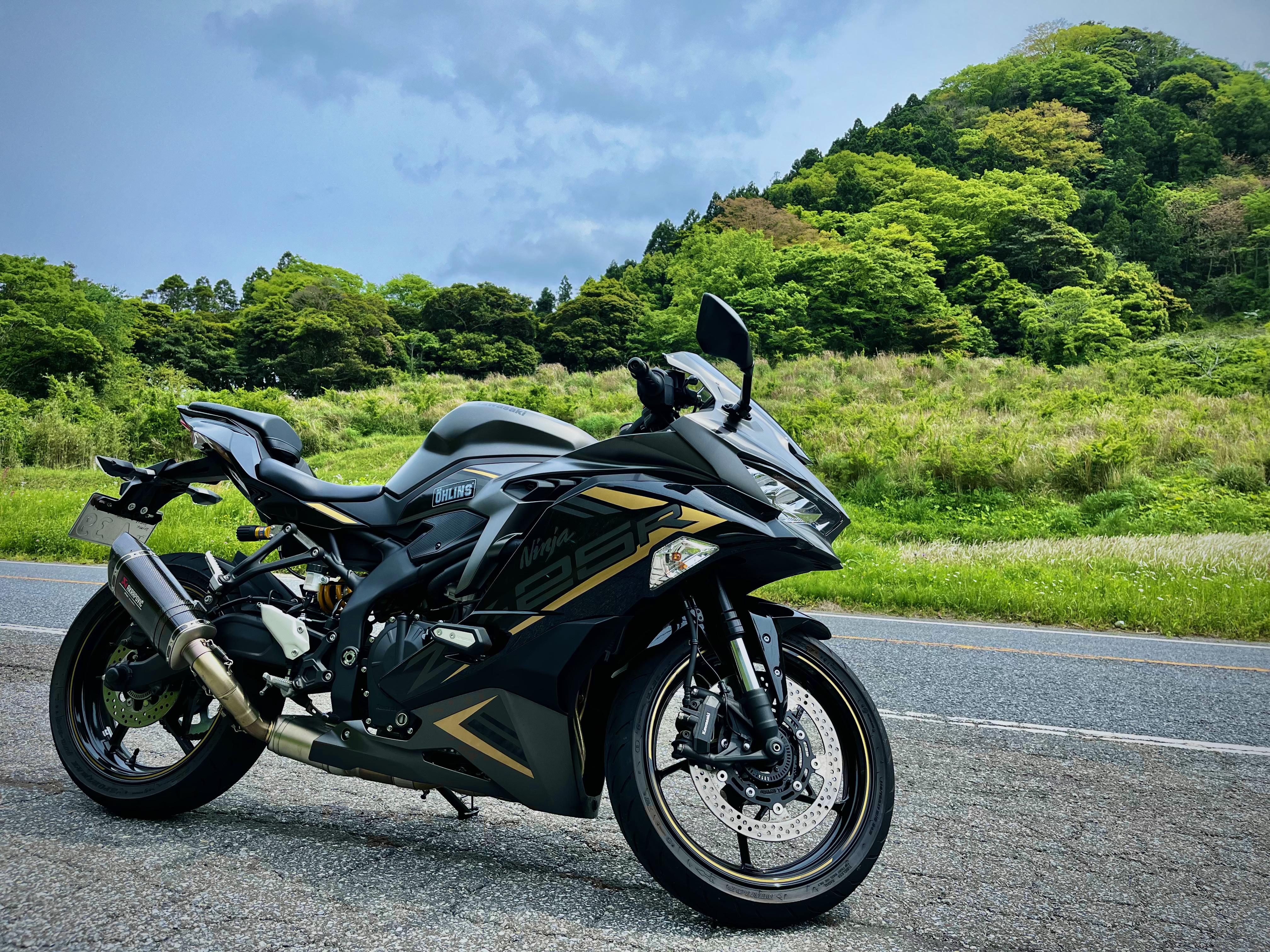 I rode a 2021 ZX25R SE through the Japanese countryside. : r