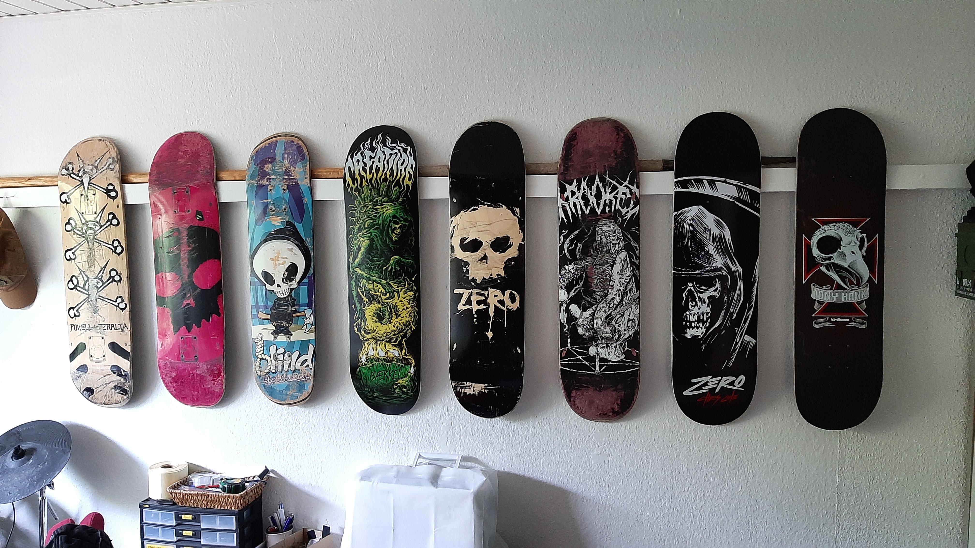 スケボーにドクロついてなかったら、スケボーって言える？ [36歳] : r