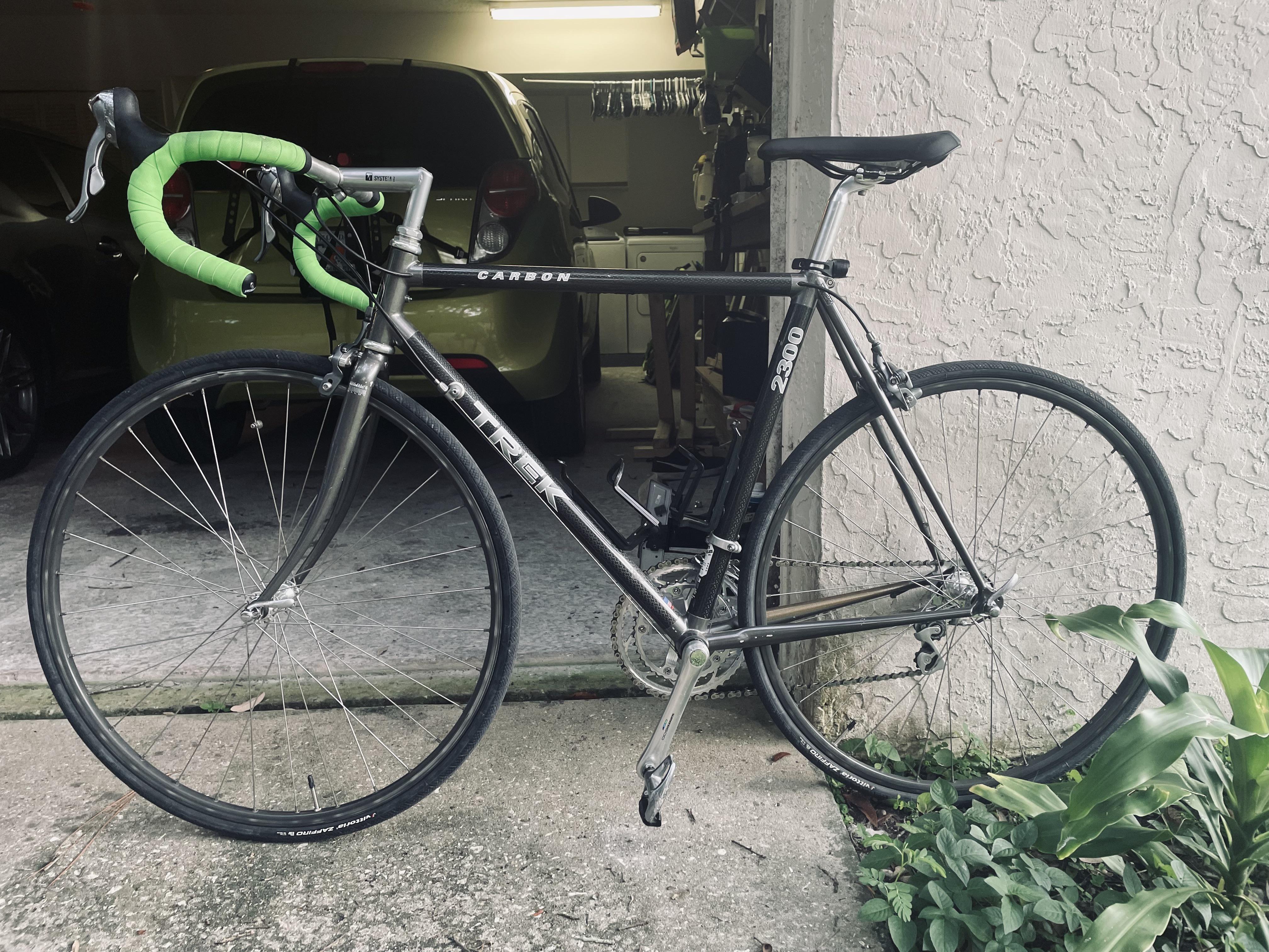 Trek 2300 Carbon. Aluminum/carbon composite : r/Vintage_bicycles