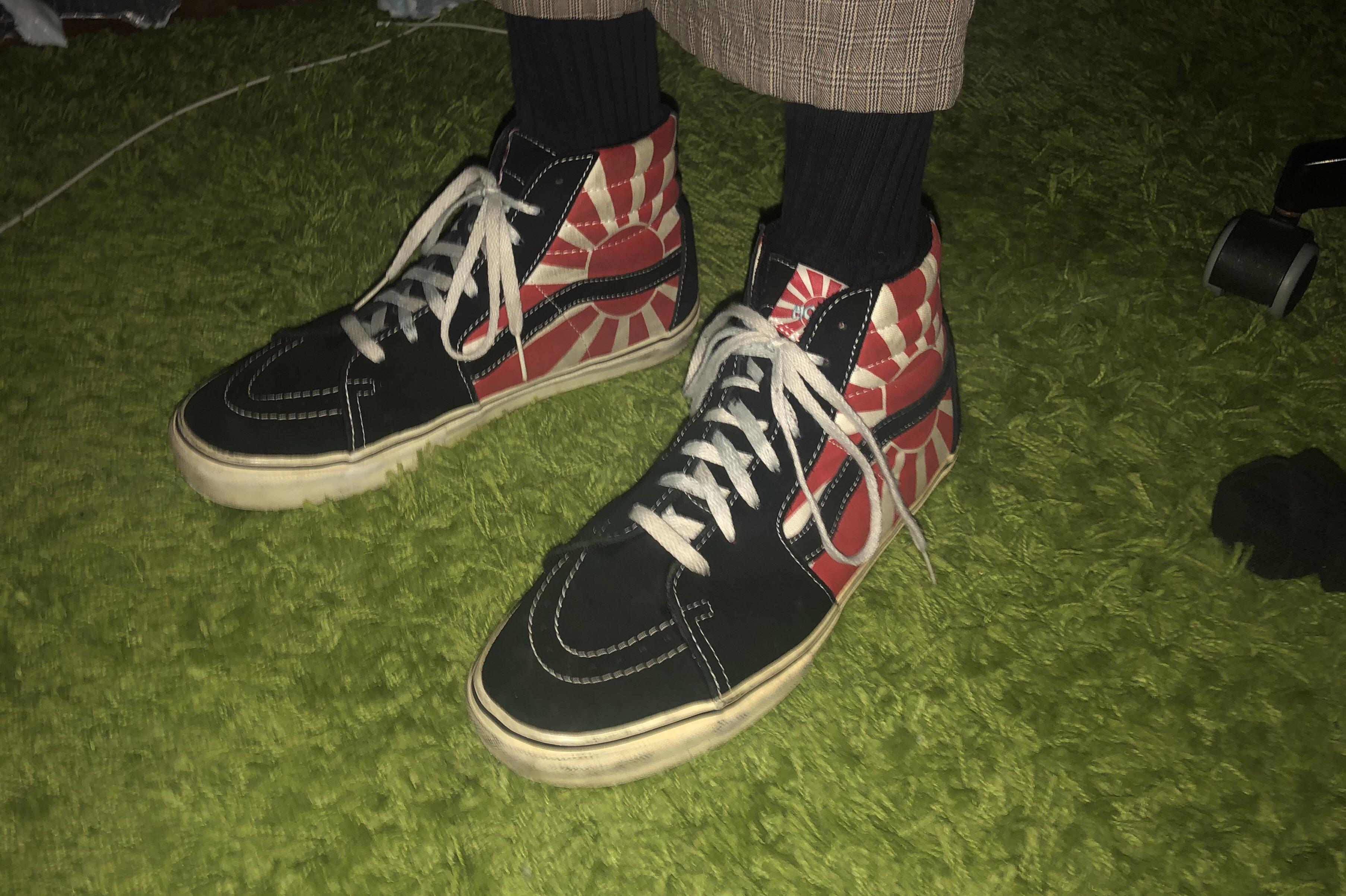 Found at the thrift store for $12.99. Vans Hosoi's from 2006 or