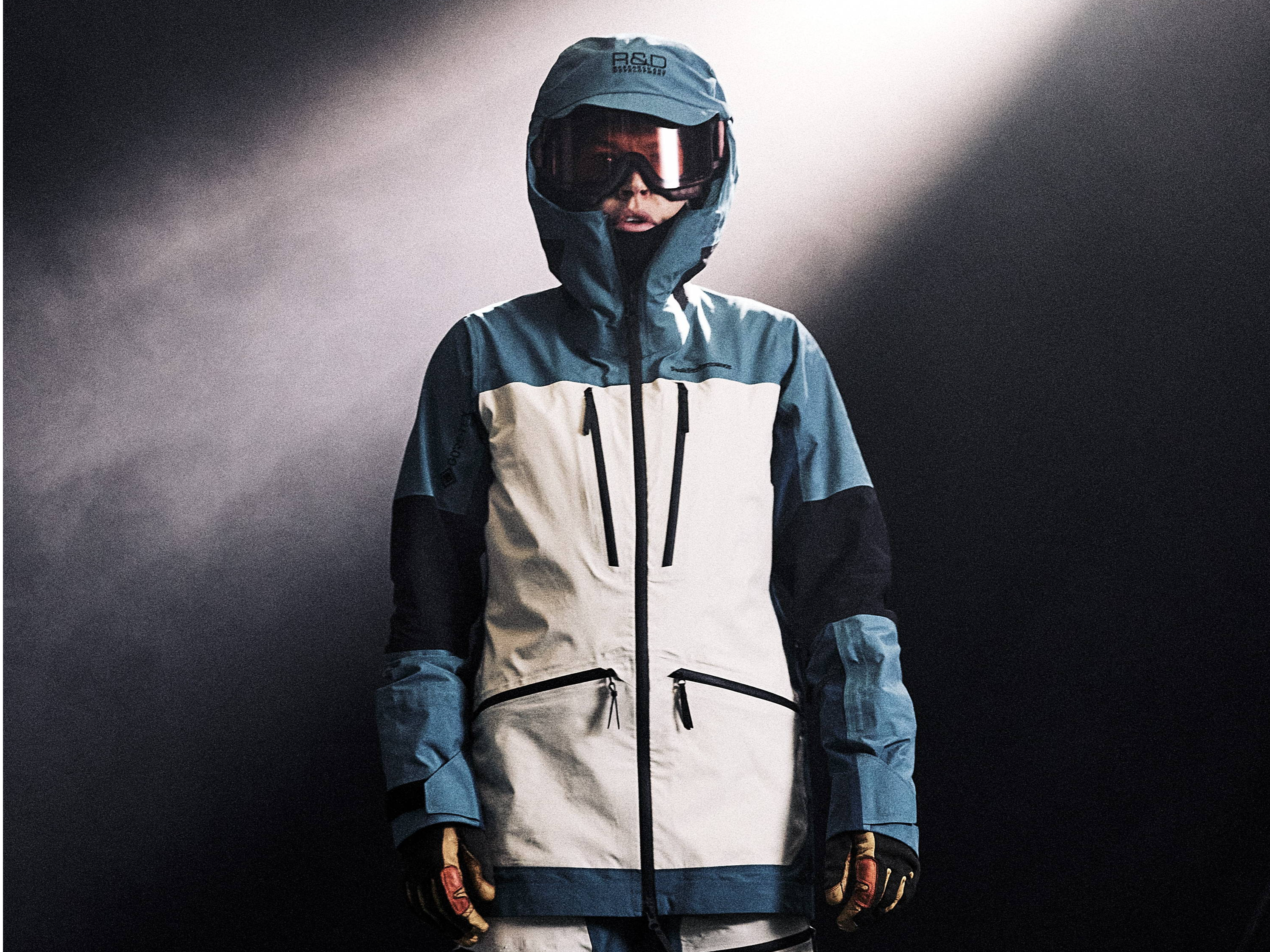 ピークパフォーマンス R&D セットアップ ゴアテックス HELIGRA VJ